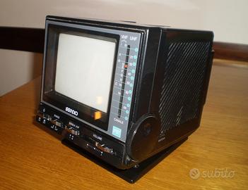 TV mini/portatile IRRADIO - Audio/Video In vendita a Verona