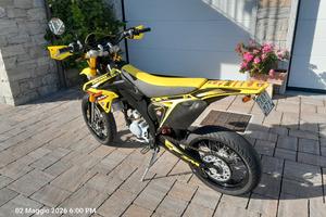 Suzuki Valenti Racing RME 50