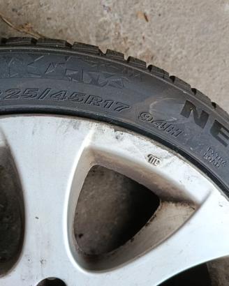Gomme invernali + cerchi in lega per BMW E91 320XD