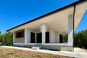 VILLA SINGOLA A SANTA MARINA