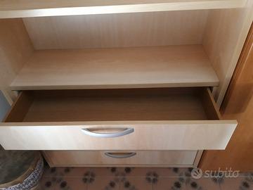 Libreria con cassettiera