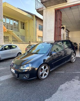 Volkswagen Golf GTI 2.0 16V TFSI 3p.