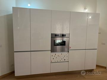 Mobile da cucina Del Tongo con colonne attrezzate