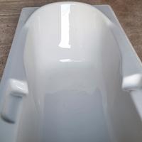 vasca da bagno in vetroresina