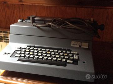 Macchina da scrivere Olivetti Editor 4