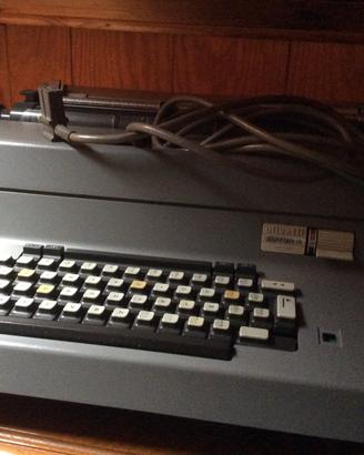 Macchina da scrivere Olivetti Editor 4