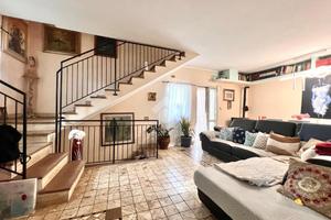 BIFAMILIARE A ANGUILLARA SABAZIA