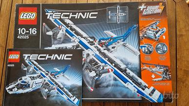 LEGO Technic 42025 - Aereo da carico 2in1