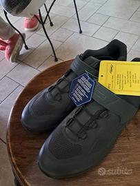 scarpe per mountain bike