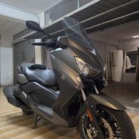 Yamaha Xmax 400