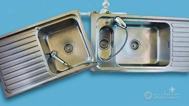 Due lavelli in Acciaio Inox e tubi 