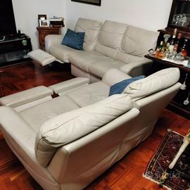 DIVANI IN PELLE CON RELAX