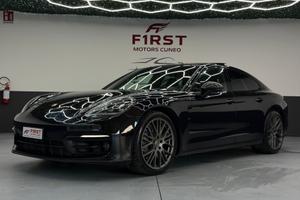 Porsche Panamera 4 PLATINUM EDITION