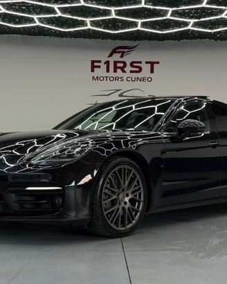 Porsche Panamera 4 PLATINUM EDITION