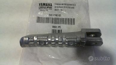 pedana poggiapiedi TZR yamaha 5WX-F7461-00