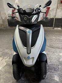 piaggio mp3 yourban
