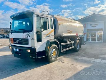 Volvo FL6-250 - CISTERNA TRASPORTO CARBURANTE CON 