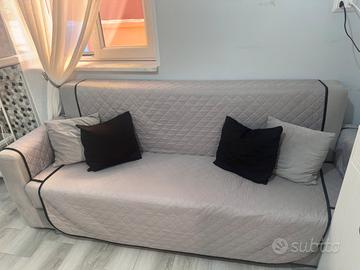 Divano letto 3 posti + cuscini e copridivano