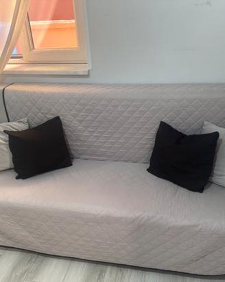 Divano letto 3 posti + cuscini e copridivano