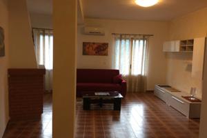 Trilocale arredato a Balsorano
