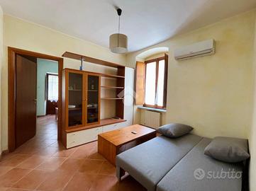 2 LOCALI A COSENZA