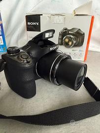 Macchina fotografica sony DSC H300 a pile