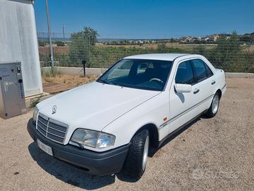Mercedes Benz c180 w202