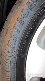 Gomme con cerchi per fiat 500
