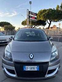 Renault Scenic xmod 1.5 dci 2011