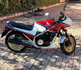 Honda FV750F