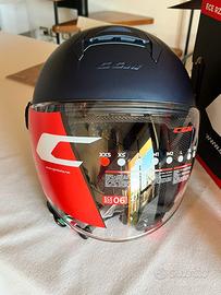 2 caschi nuovi ancora in scatto