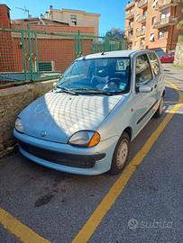 Auto fiat 600