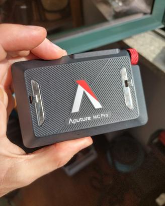 Faretto LED Aputure MC Pro RGBWW