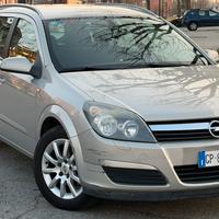 Opel astra Benzina