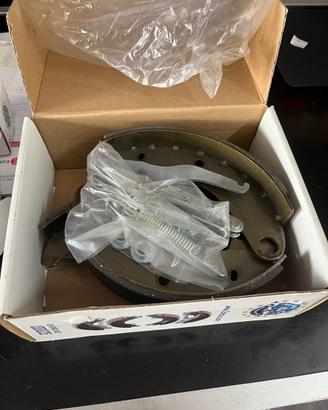 Kit freni anteriore   Citroen dyana -2 cavalli