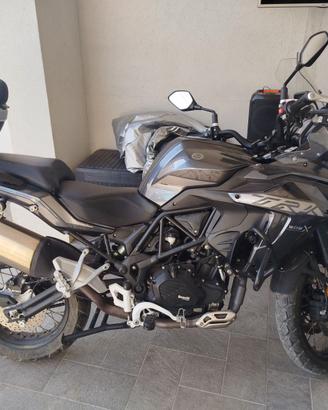 Benelli trk 502x