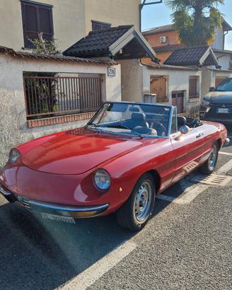 AUTO D'EPOCA SPIDER DUETTO ALFAROMEO 1973
