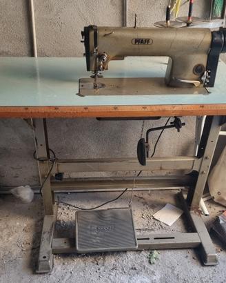 macchina da cucire professionale PFAFF