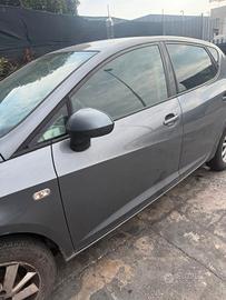 Porta anteriore sx Seat Ibiza anno 2013 modello 6J