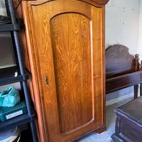 Armadio guardaroba in legno massello