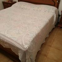 coperta ad uncinetto interamente fatta a mano