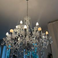 Lampadario a gocce in cristallo acrilico