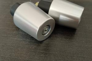 terminali manopole scooter in alluminio 