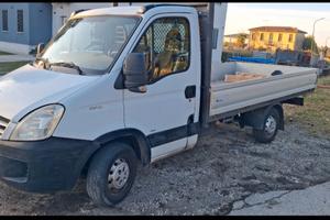 Iveco Daily 29L12 2.3 Hpi PC Cabinato