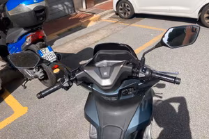Scooter Honda pCX 125 cc