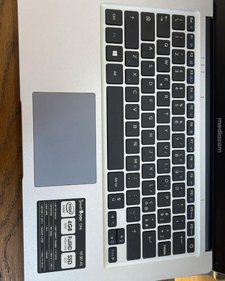 MEDIACOM ONE  4GB RAM  128 GB SSD -A159