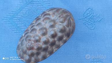 stampino in metallo antico