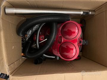 Aspirapolvere a traino