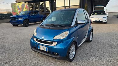 Smart ForTwo 1000 45 kW MHD coupé pure