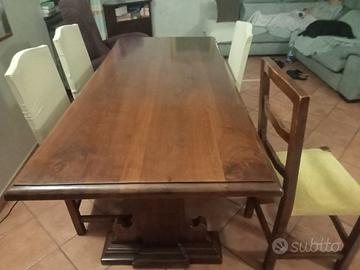 Tavolo e 6 sedie in noce